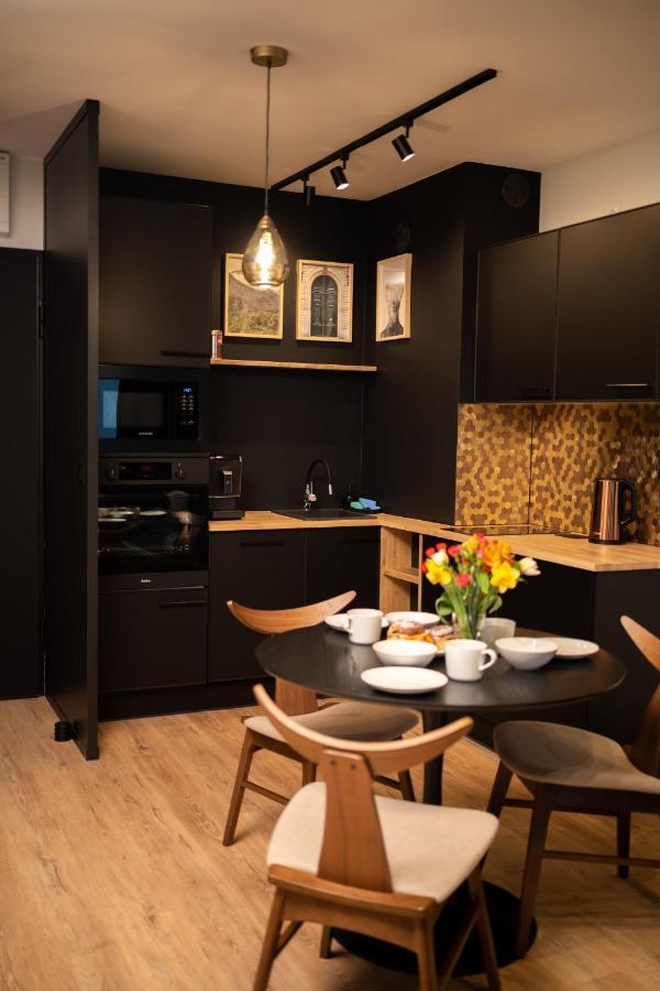 Apartament No1 Wyszynskiego Wrocław Extérieur photo